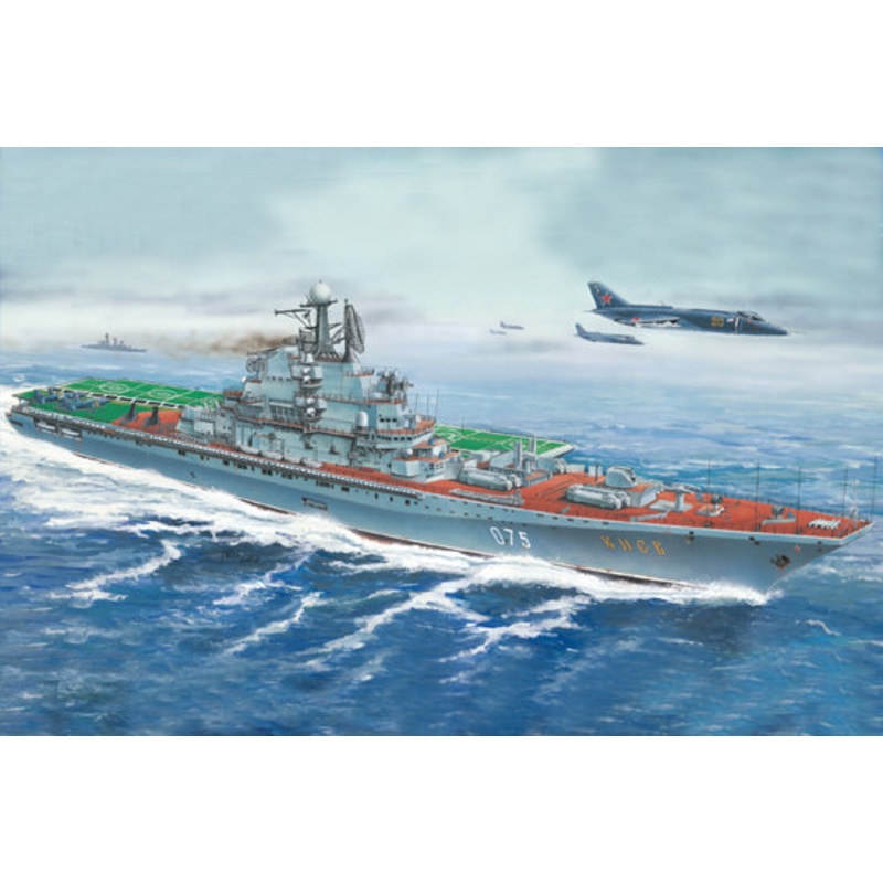Trumpeter 05207 1:550 Kiev/Minsk USSR Aircraft Carrier
