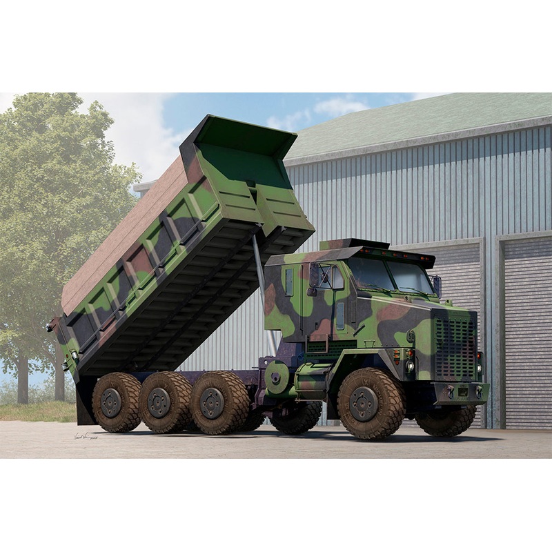 Hobby Boss 85526 1:35 M1070 Dump Truck