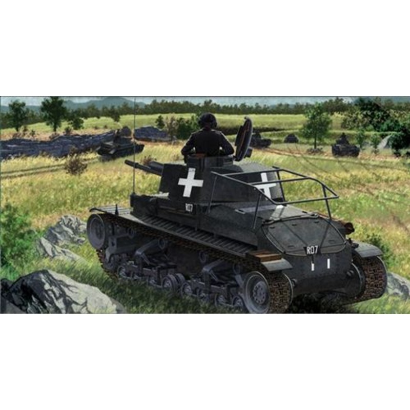 Academy 13313 1:35 Pz.Kpfw 35(t) Command WWII German Light Tank w/Long Range Antenna