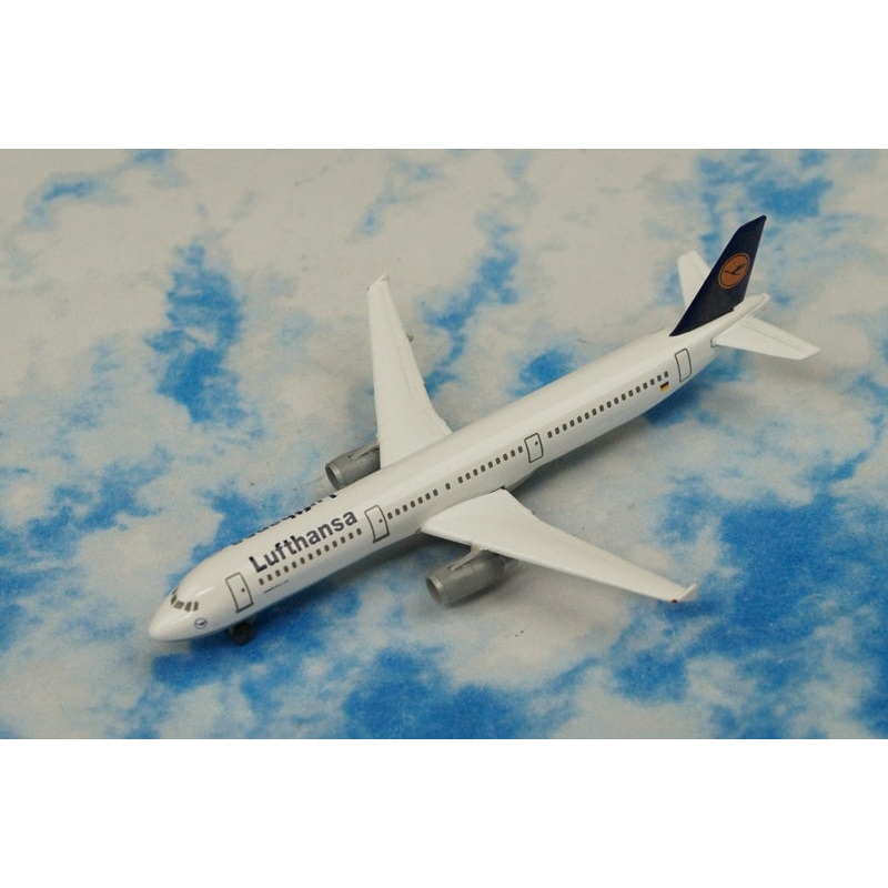 1:500 A321 Lufthansa 516525 Herpa Airplane model