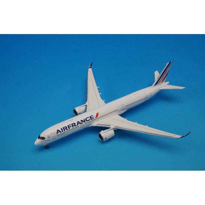 1:500 A350-900 Air France F-HTYC 533478-001 Herpa airplane model