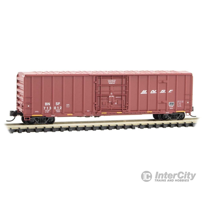 Micro Trains N 2700440 50' Rib-Side Plug-Door Boxcar No Roofwalk - Ready to Run -- BNSF Railway 713012 (Boxcar Red, Wedge Logo, yellow conspicuity marks)