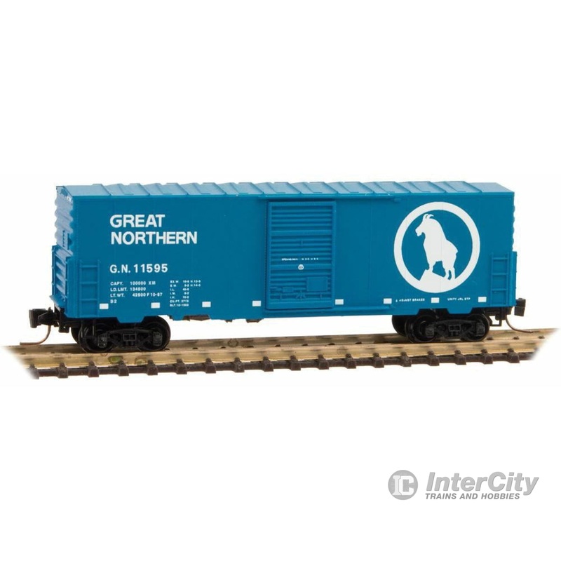 Micro Trains Z 50300141 40' Single-Door Boxcar No Roofwalk - Ready to Run -- Great Northern #11595 (Big Sky Blue, white)