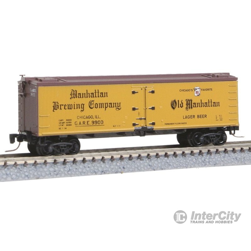 Micro Trains Z 51800280 40' Wood-Sheathed Ice Reefer - Ready to Run -- Manhattan Brewing Company GARE #9900 (Brewery Series #8, yellow, Boxcar Red