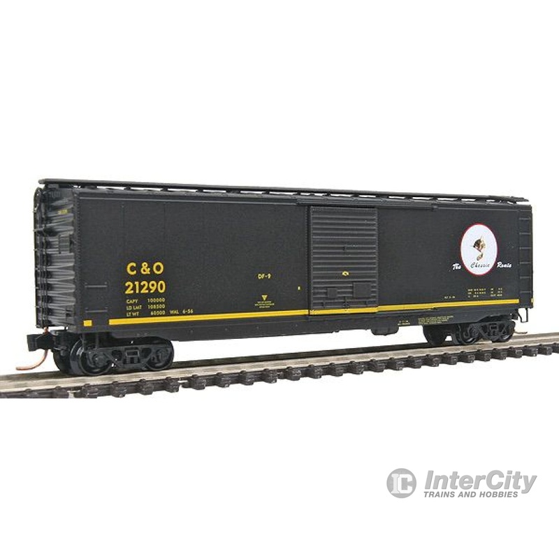 Micro Trains N 3100071 Cameo Series: 50' Pullman-Standard Boxcar -- Chesapeake & Ohio #1 (Same Scheme on Both Sides)