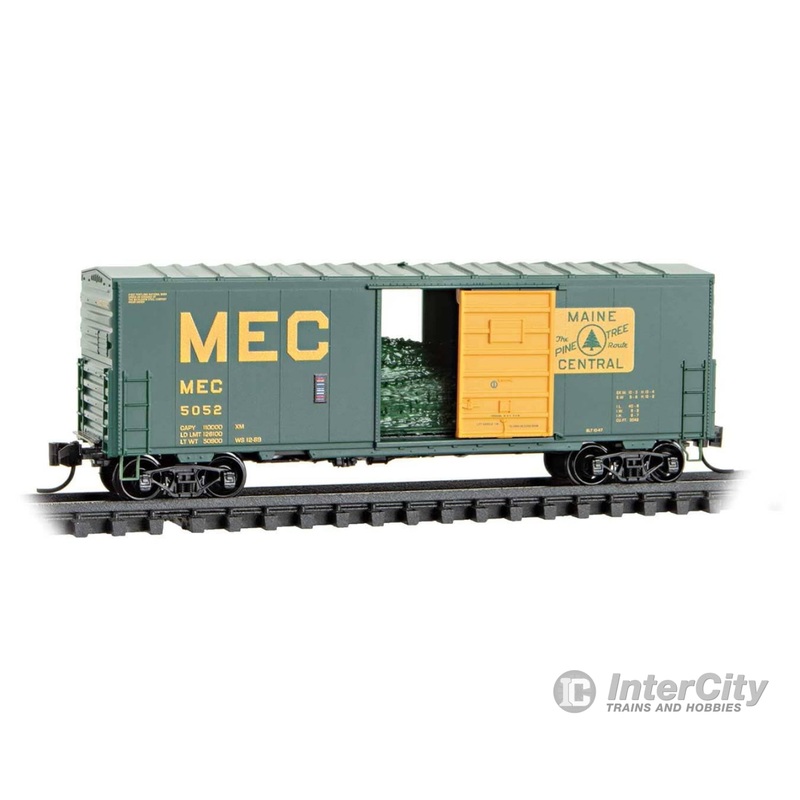 Micro Trains N 2400580 40' Single-Door Boxcar No Roofwalk - Maine Central #5052 (green, Harvest Gold, Pine Tree Route Logo)
