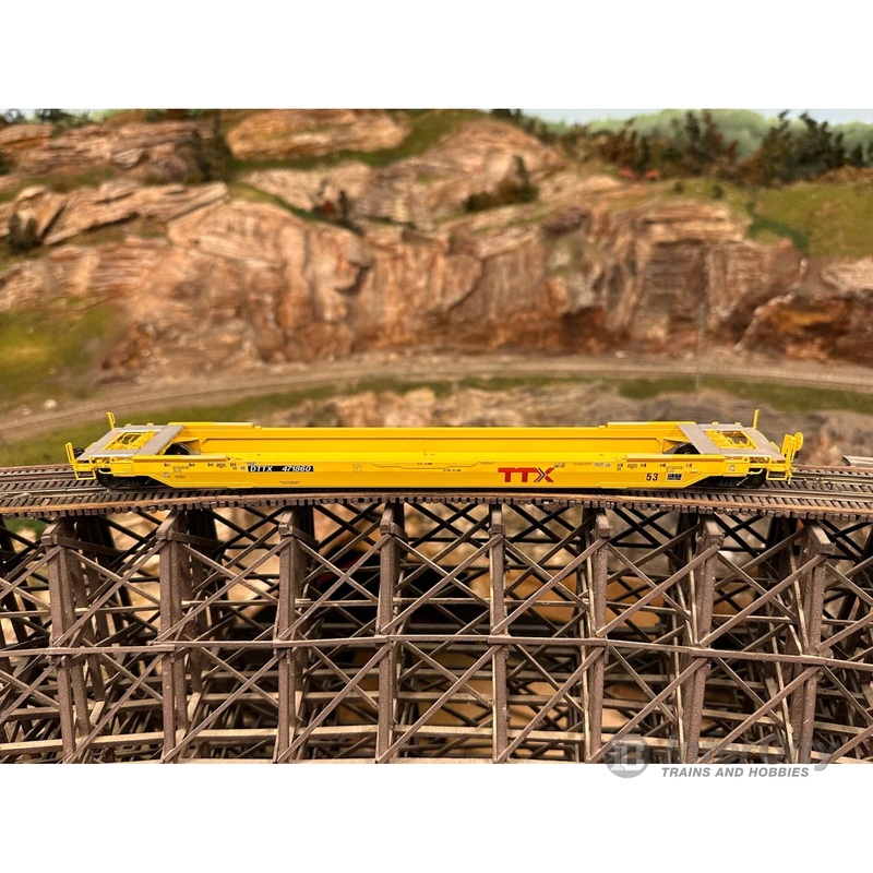Aurora Miniatures 311006 HO Scale Gunderson 53 All-Purpose Well Car (Rebuilt) - TTX Company (DTTX) 471769