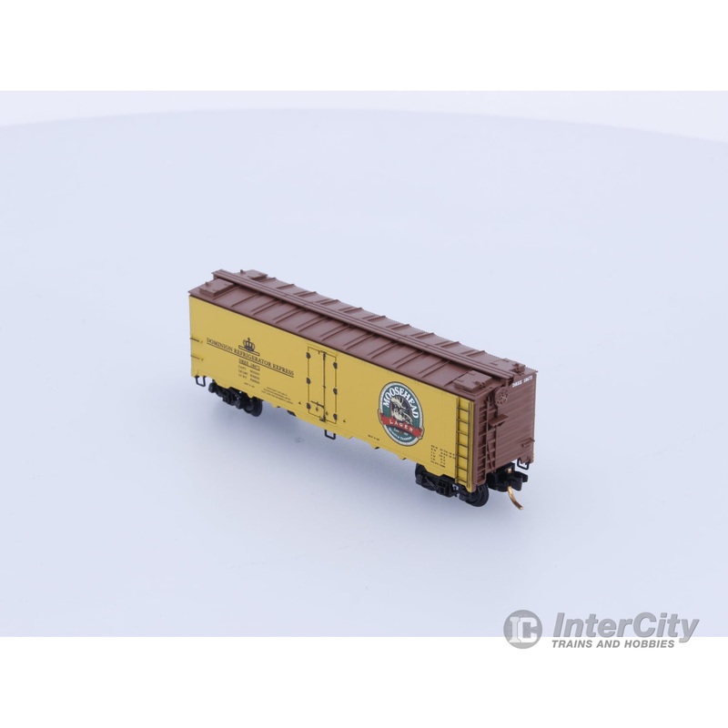 Micro Trains PNS-23 N Dominion Refrigerator Express Moosehead Lager 18672 (#1)