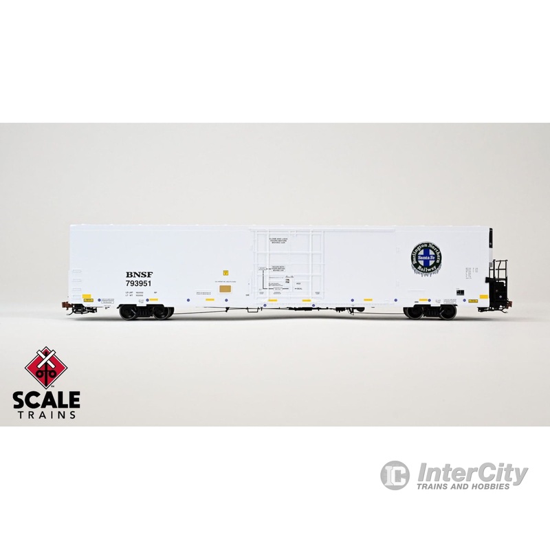 ScaleTrains SXT40141 Rivet Counter HO Scale Trinity 82' 7711 Mechanical Reefer, BNSF/Loco Icicles/Conspicuity Stripes/Carrier 793927 ( Sound Equipped )