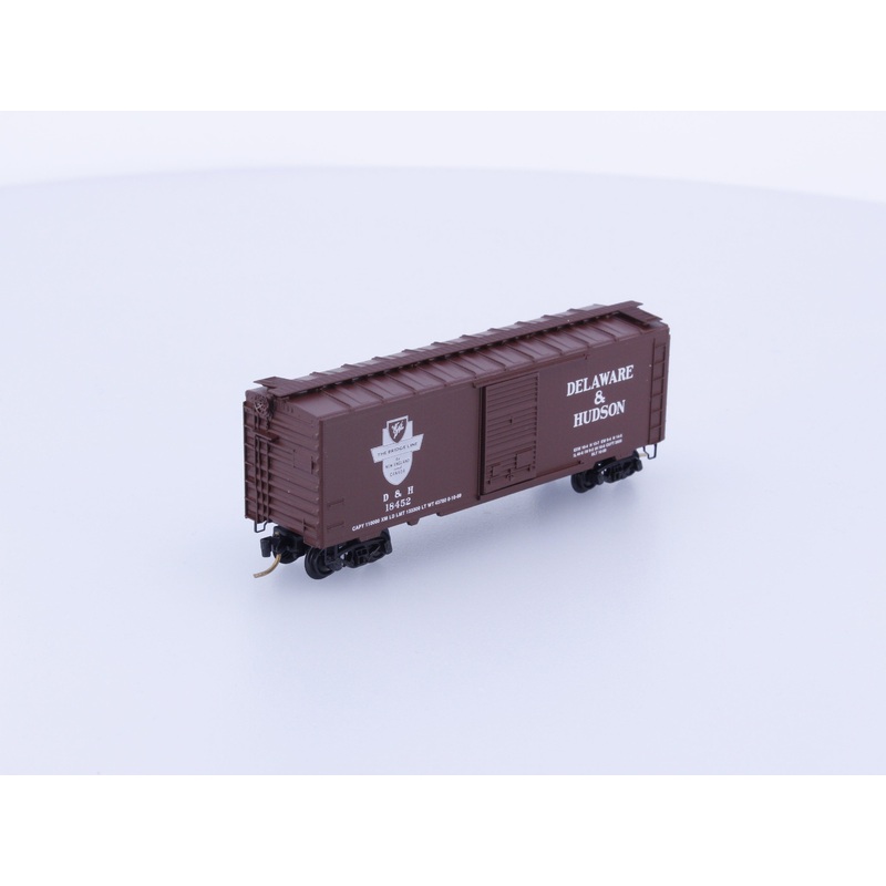 Micro Trains 20520 N 40' Standard Box Car Single Door Delaware and Hudson Railway (D&H) 18452