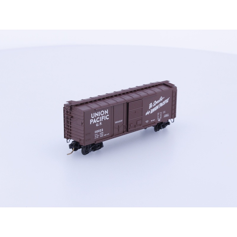 Micro Trains 22030 N 40' Standard Box Car Plug & Sliding Door Union Pacific (UP) 110022