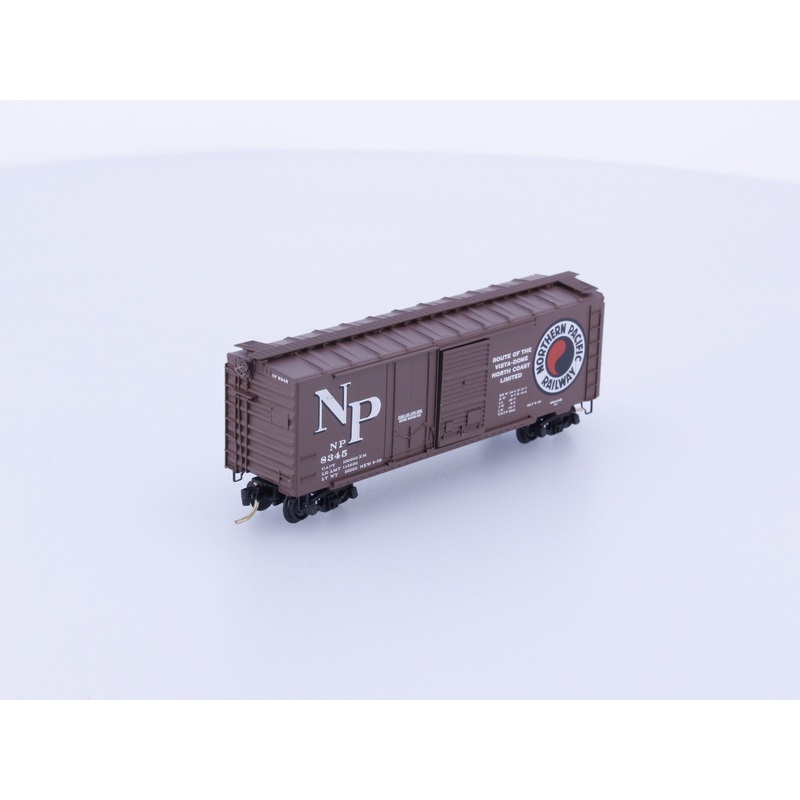 Micro Trains 22040 N 40' Standard Box Car Plug & Sliding Door Northern Pacific (NP) 8345
