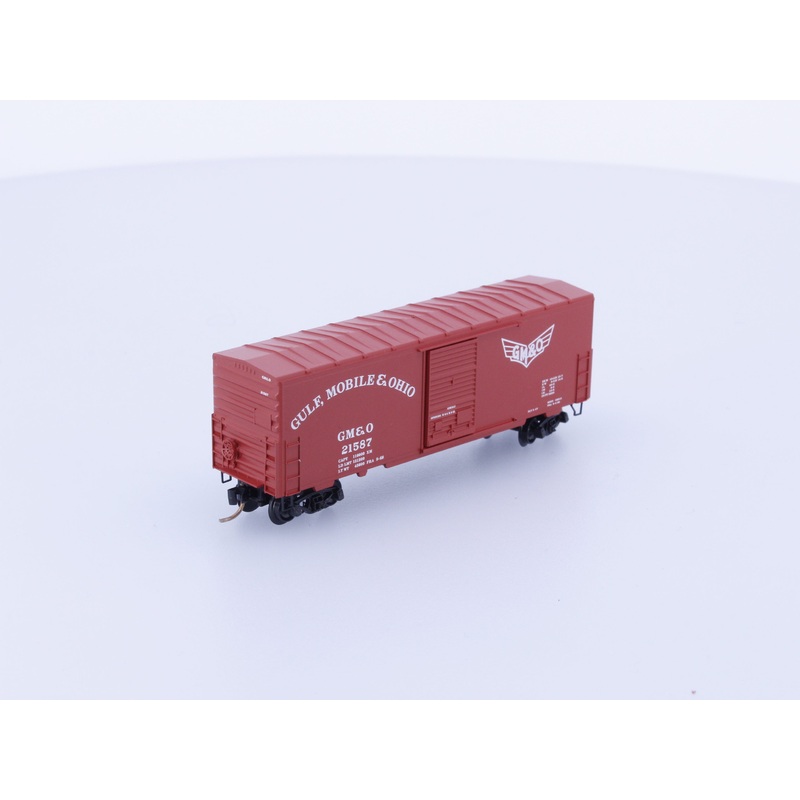 Micro Trains 24240 N Boxcar, 40' Gulf Mobile & Ohio 21583