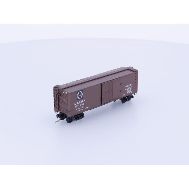 Micro Trains 39060 N 40' Double-Sheathed Wood Boxcar Santa Fe (SF) 38616