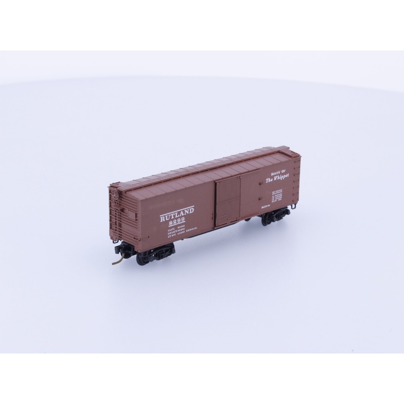 Micro Trains 42560 N 40' Double-Sheathed Box Car, Single Door Rutland Line (RL) 8299