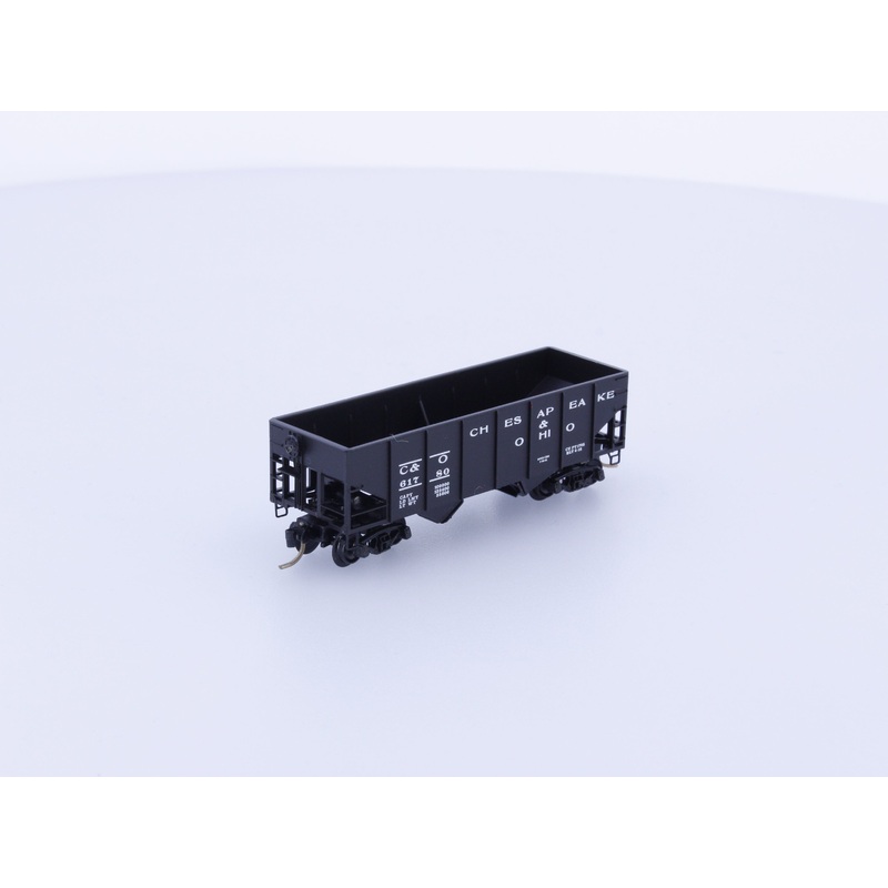 Micro Trains 56220 N 33' Twin Bay Hopper Rib Side Chesapeake and Ohio (CO) 61780