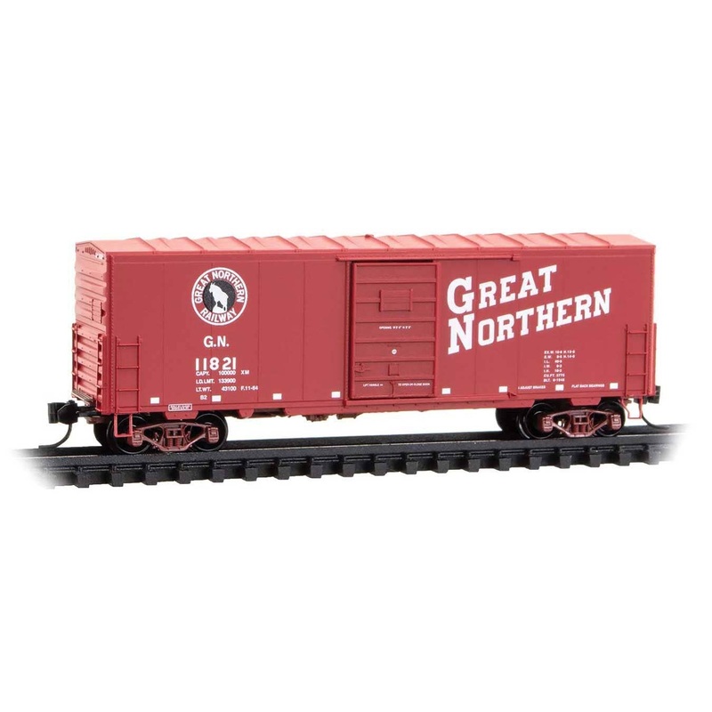 Micro Trains N 2400590 40' Single-Door Boxcar No Roofwalk - Great Northern #11821 (red, white, black, Rocky Logo)