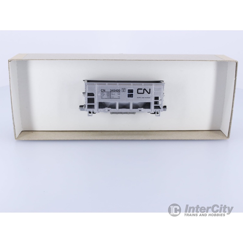 Roundhouse 01417 HO 22' Ore Car Rectangular Side Canadian National (CN) 345400