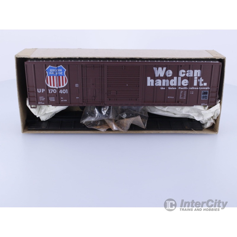 Roundhouse 1937 HO 50' Combination Door Box Car Union Pacific (UP) 170401