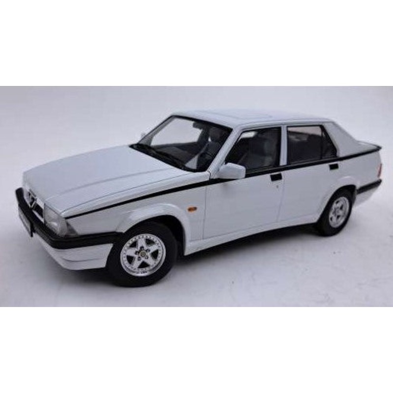 MODELLINO Triple 9 ALFA ROMEO 75 WHITE 1:18 MODEL SCALE T9-1800474 250506
