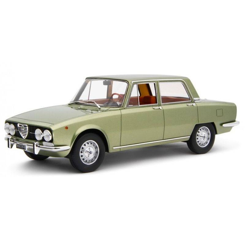 SCALE MODEL COMPATIBLE WITH ALFA 2000 BERLINA 1971 MET.GREEN 1:18 LAUDO RACING LM141B