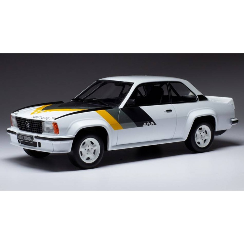 SCALE MODEL COMPATIBLE WITH OPEL ASCONA B 400 1982 WHITE 1:18 IXO MODEL 18CMC126
