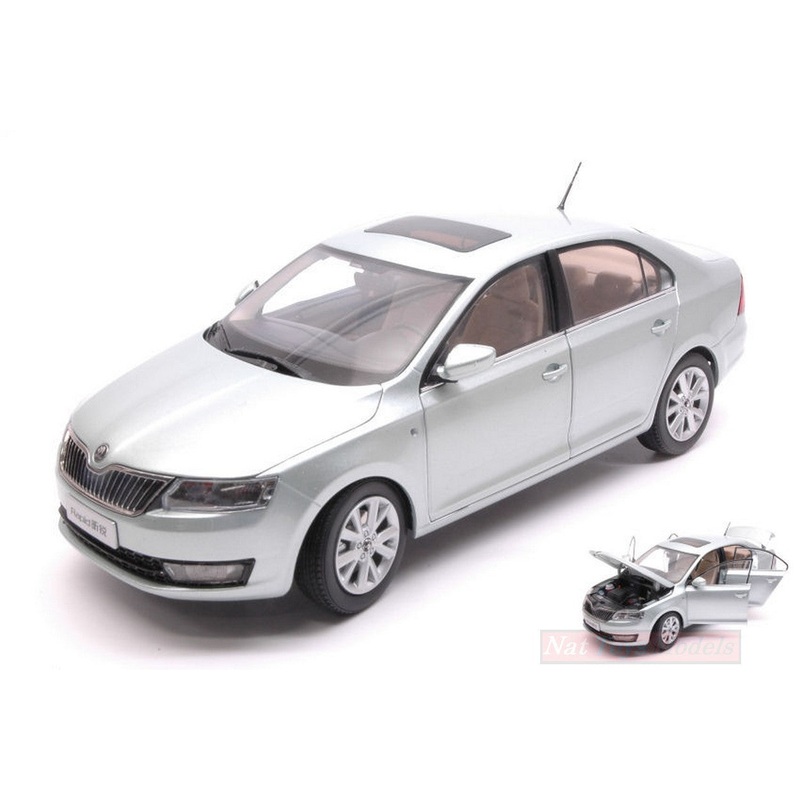 SCALE MODEL COMPATIBLE WITH SKODA RAPID 2013 LIGHT BLUE MET.1:18 PAUDI MODEL PD2311CY