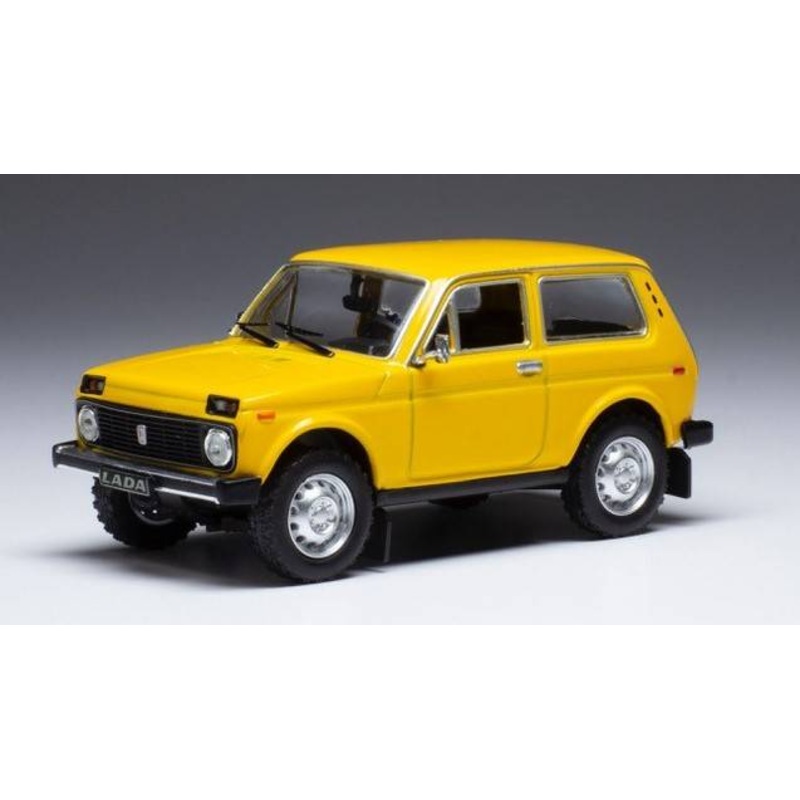 SCALE MODEL COMPATIBLE WITH LADA NIVA 1978 YELLOW 1:43 IXO MODEL CLC435