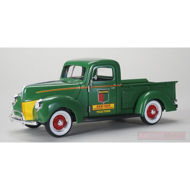 SCALE MODEL COMPATIBLE WITH FORD PICK UP 1940 OLIVER 1:25 SPECCAST SPEC64128