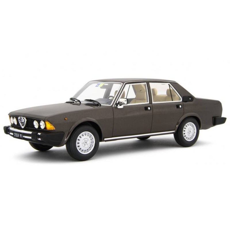 SCALE MODEL COMPATIBLE WITH ALFA 6 2.5 1979 LIGHT BROWN 1:18 LAUDO RACING LM156E